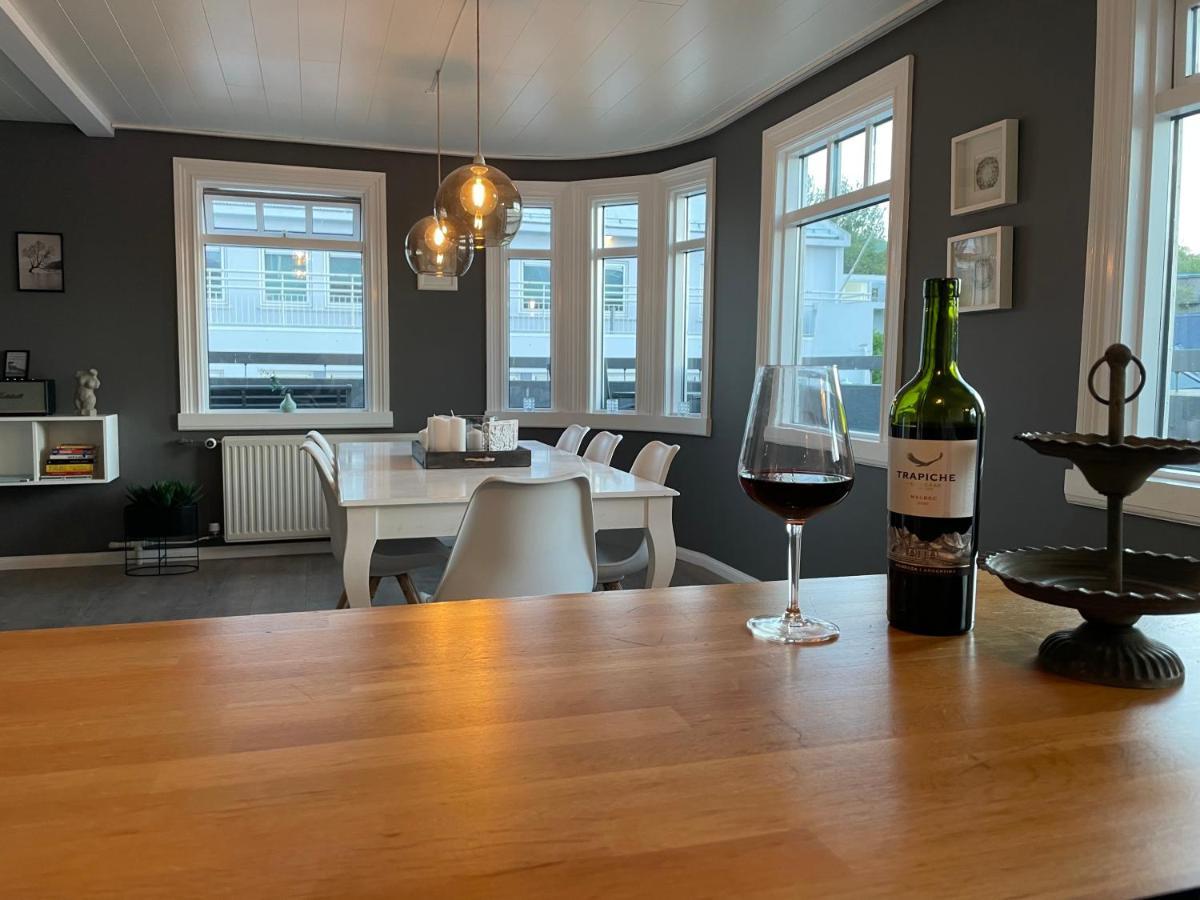 Lovely Penthouse Downtown With 3 Bedrooms Akureyri Buitenkant foto